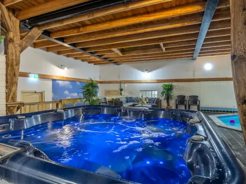 Exclusief vakantiehuis met binnenzwembad, sauna en whirlpool