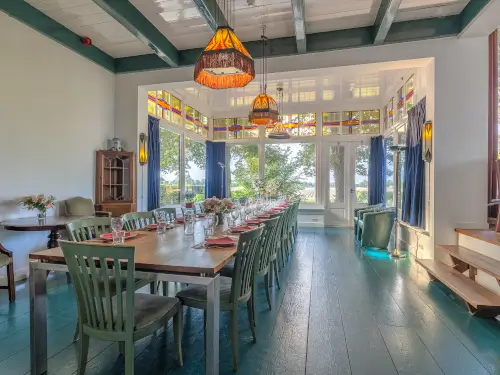 Exclusief vakantiehuis met privé binnenzwembad, bubbelbad & sauna